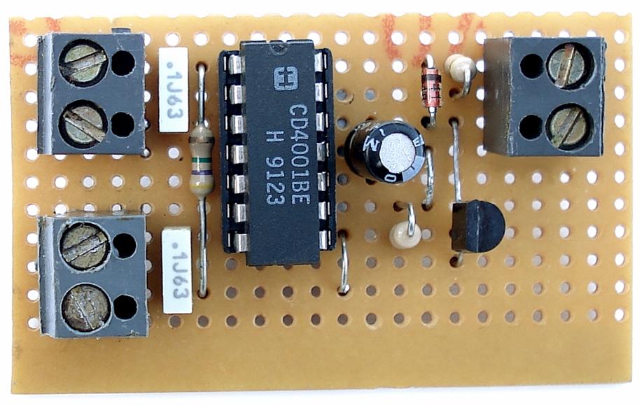 A Photograph Of Ron J's Cmos 4001 
Based Door Alarm - Circuit Board